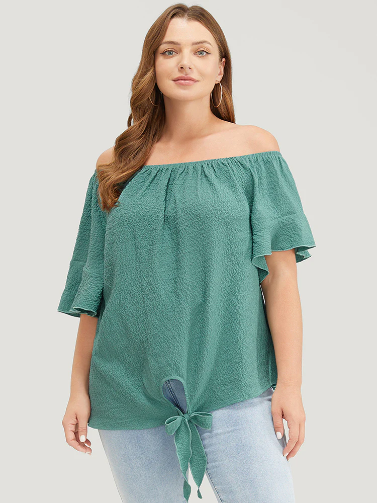 Solid Cut Out Knotted Hem Ruffle Sleeve One Shoulder Blouse - Image 4