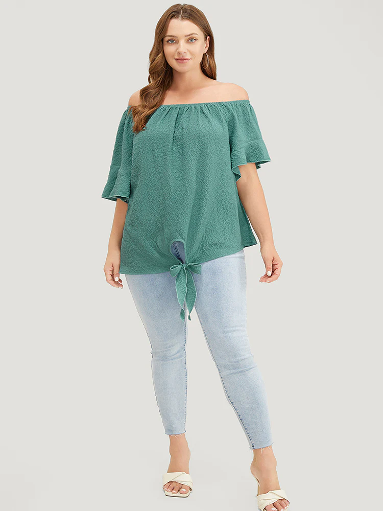 Solid Cut Out Knotted Hem Ruffle Sleeve One Shoulder Blouse - Image 6