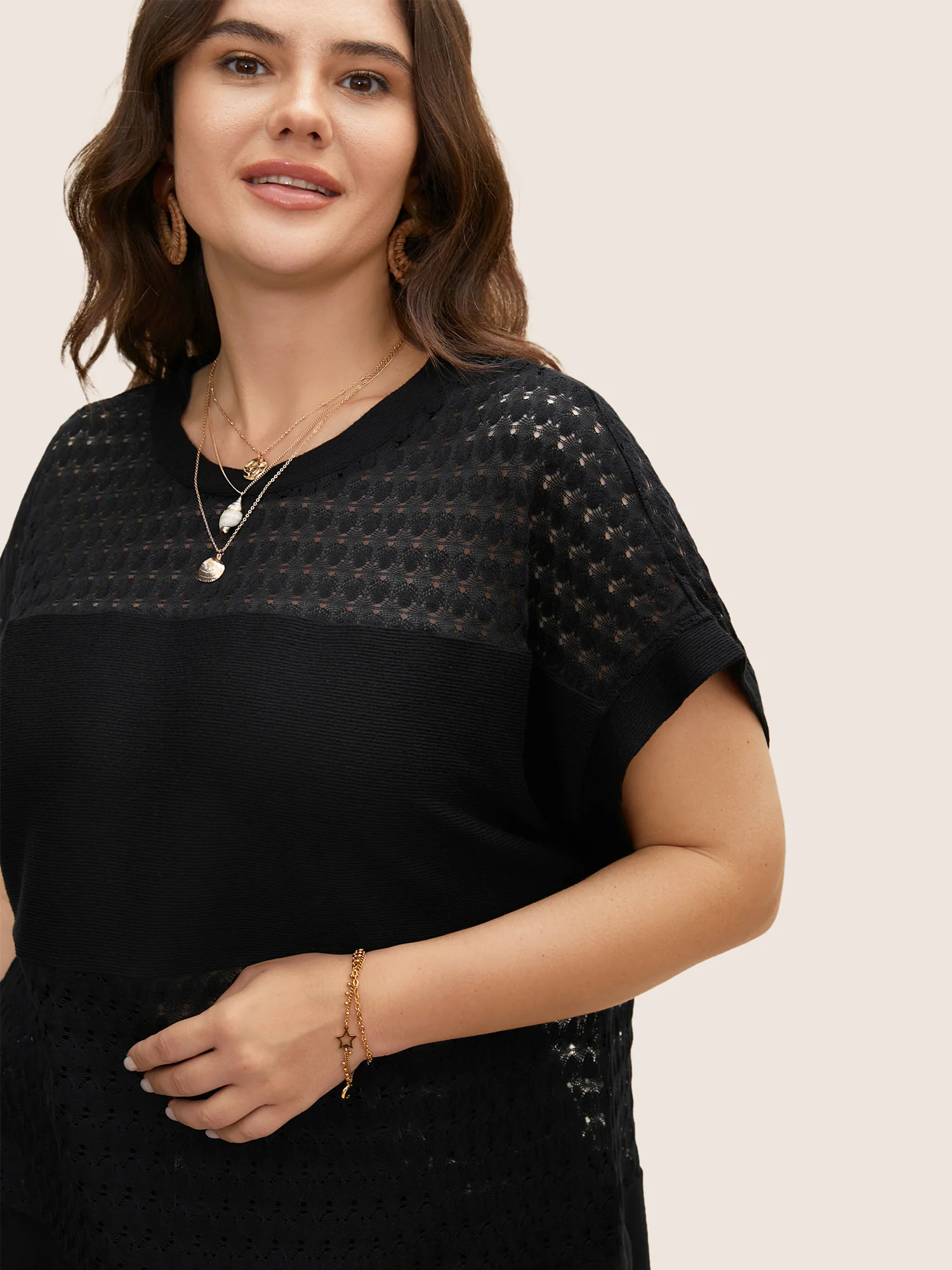 Solid Cut Out Patchwork Split Hem T-shirt - Image 2