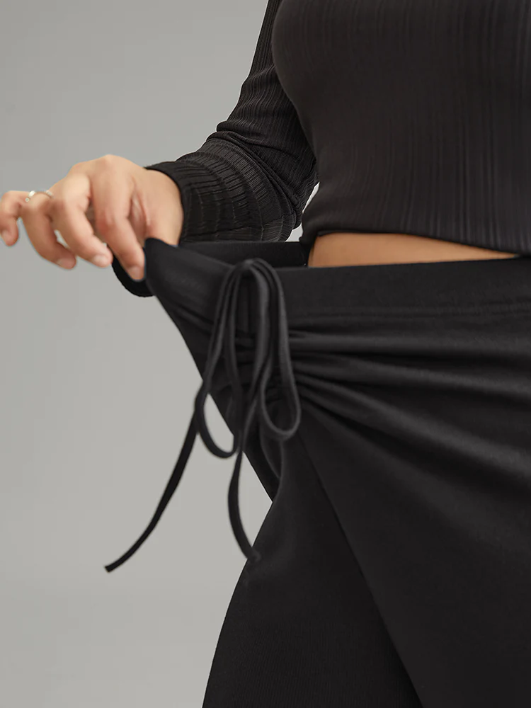 Solid Drawstring Ruched Flare Leg Pants - Image 4