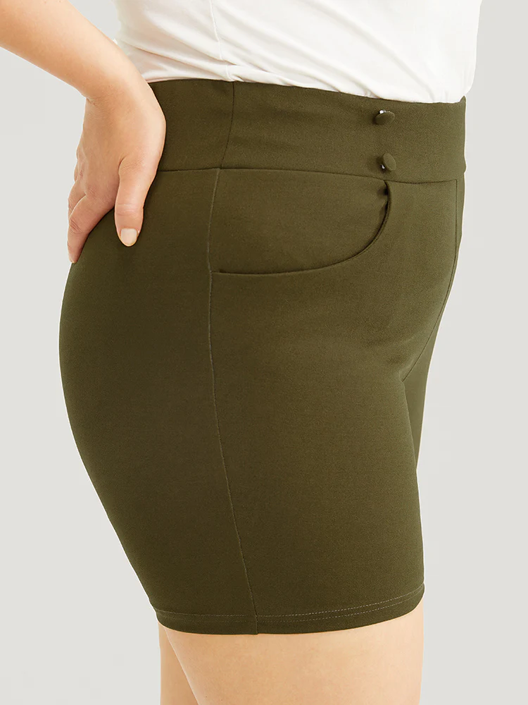 Solid Elastic Waist Button Detail Pocket Shorts - Image 5