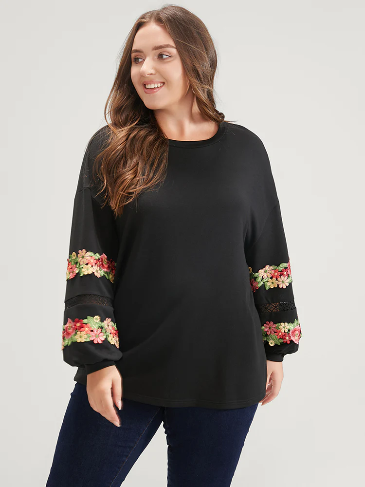 Solid Floral Embroidered Contrast Lace Sweatshirt - Image 2