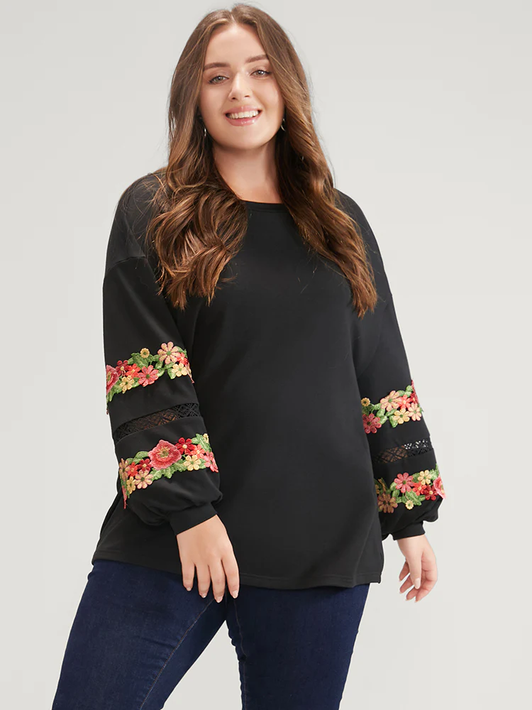 Solid Floral Embroidered Contrast Lace Sweatshirt - Image 4