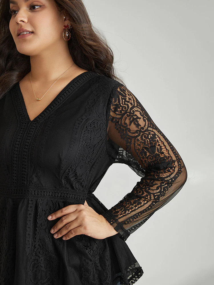 Solid Guipure Lace Mesh Elastic Waist Blouse - Image 3