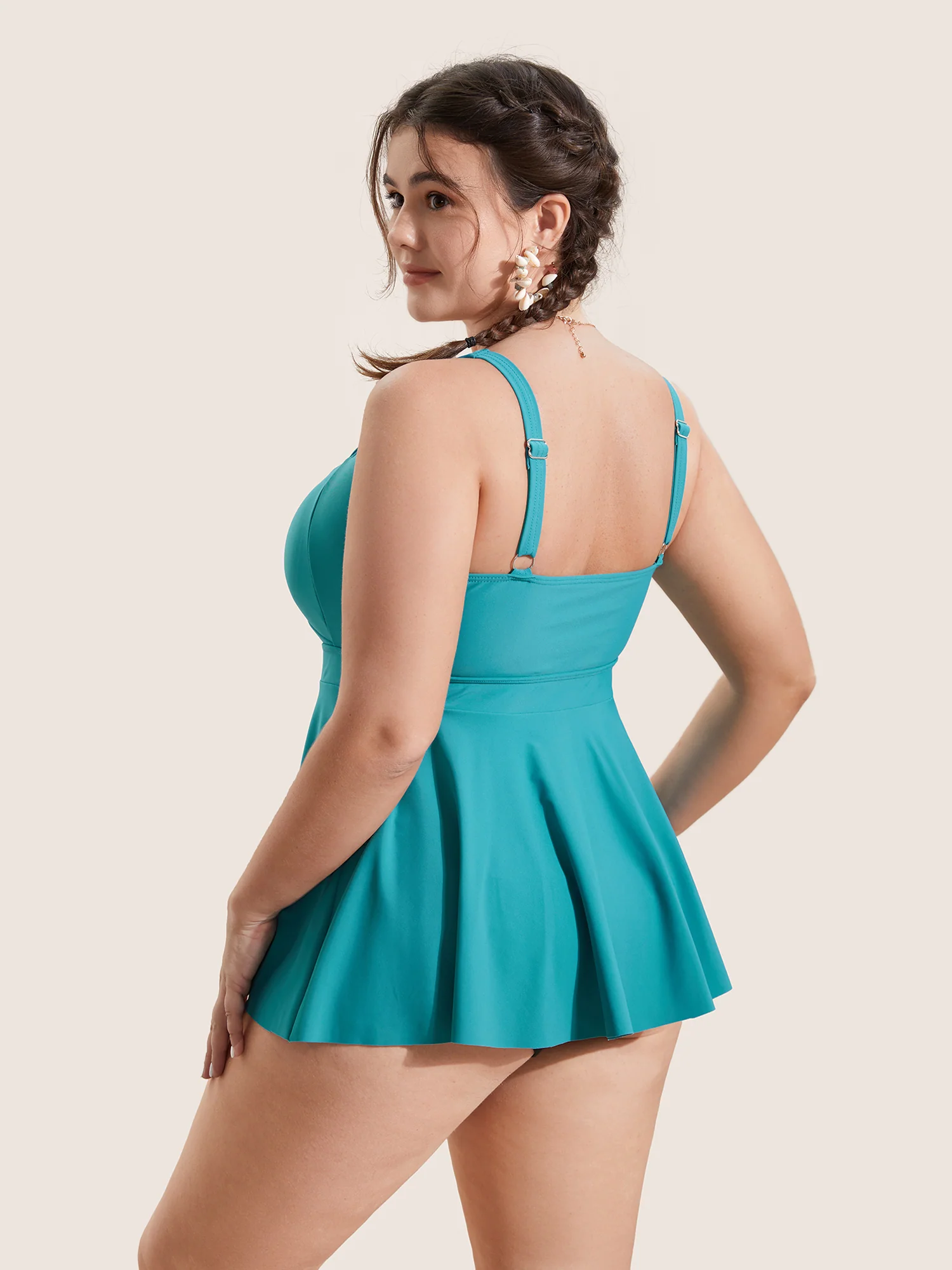 Solid Heart Neckline Ruched Swim Top - Image 2