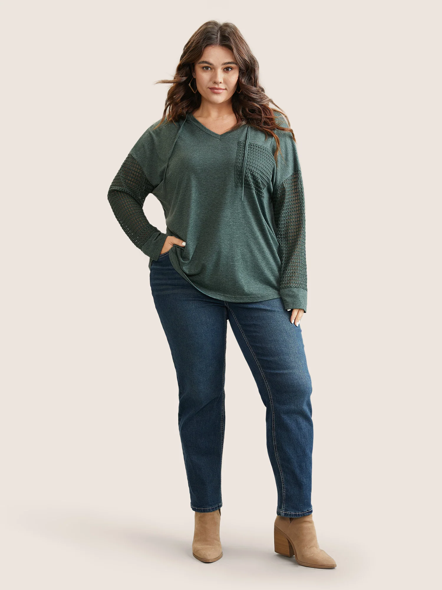 Solid Heather Patched Pocket Textured T-shirt - Image 4