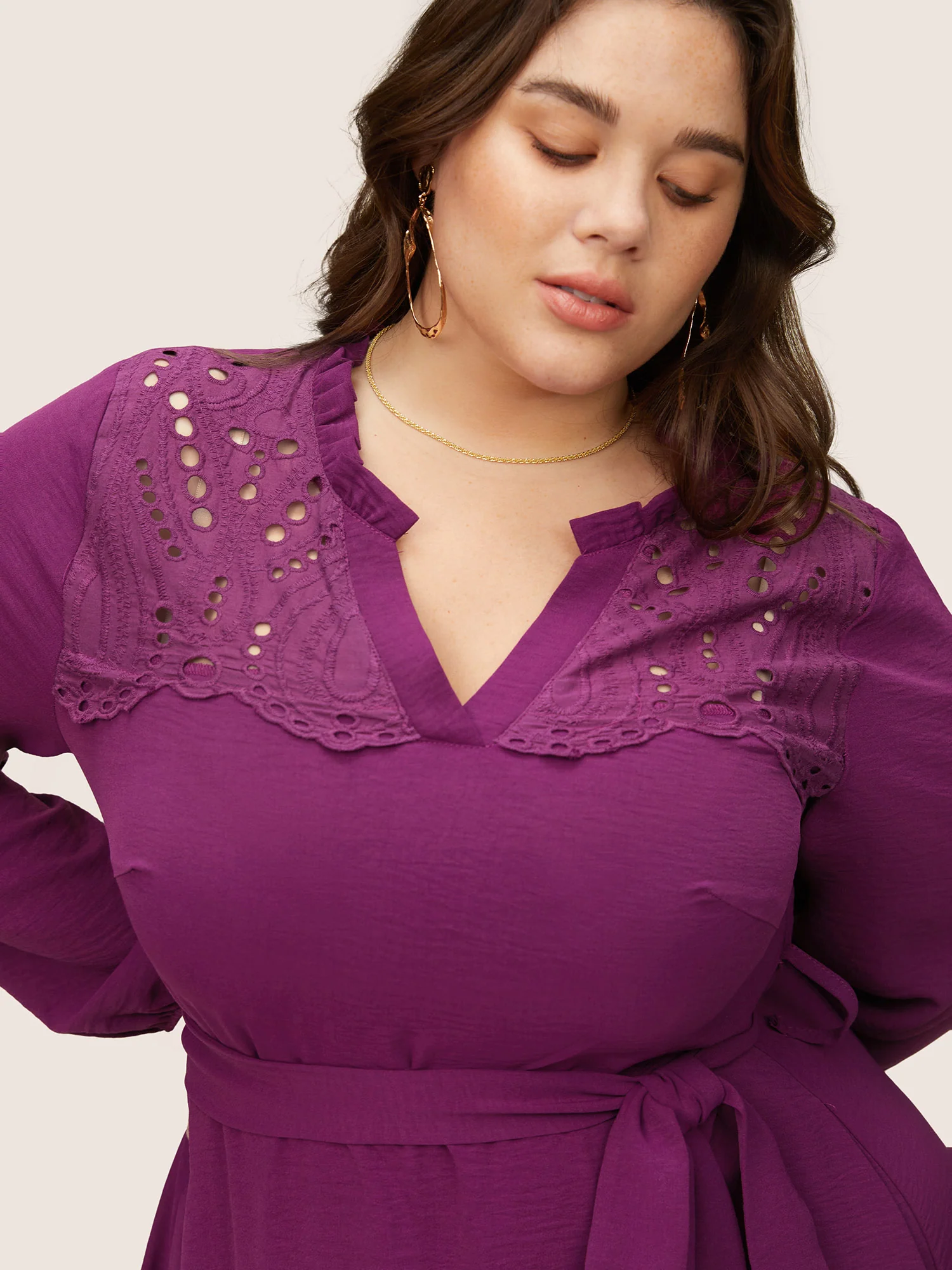 Solid Lace Panel Cut Out Belted Gathered Dress - Image 4