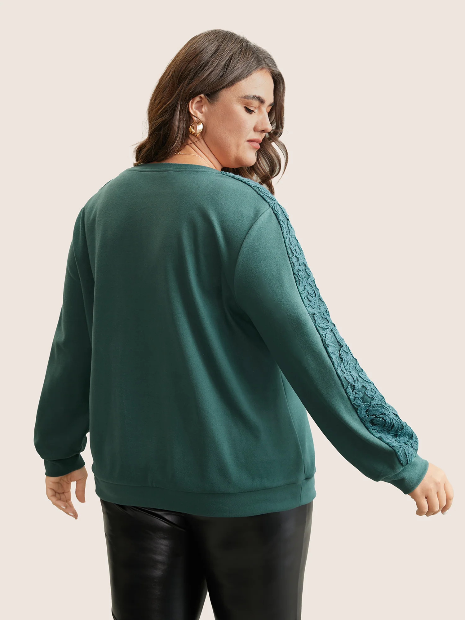 Solid Lace Patchwork Crew Neck Sweatshirt - Image 2