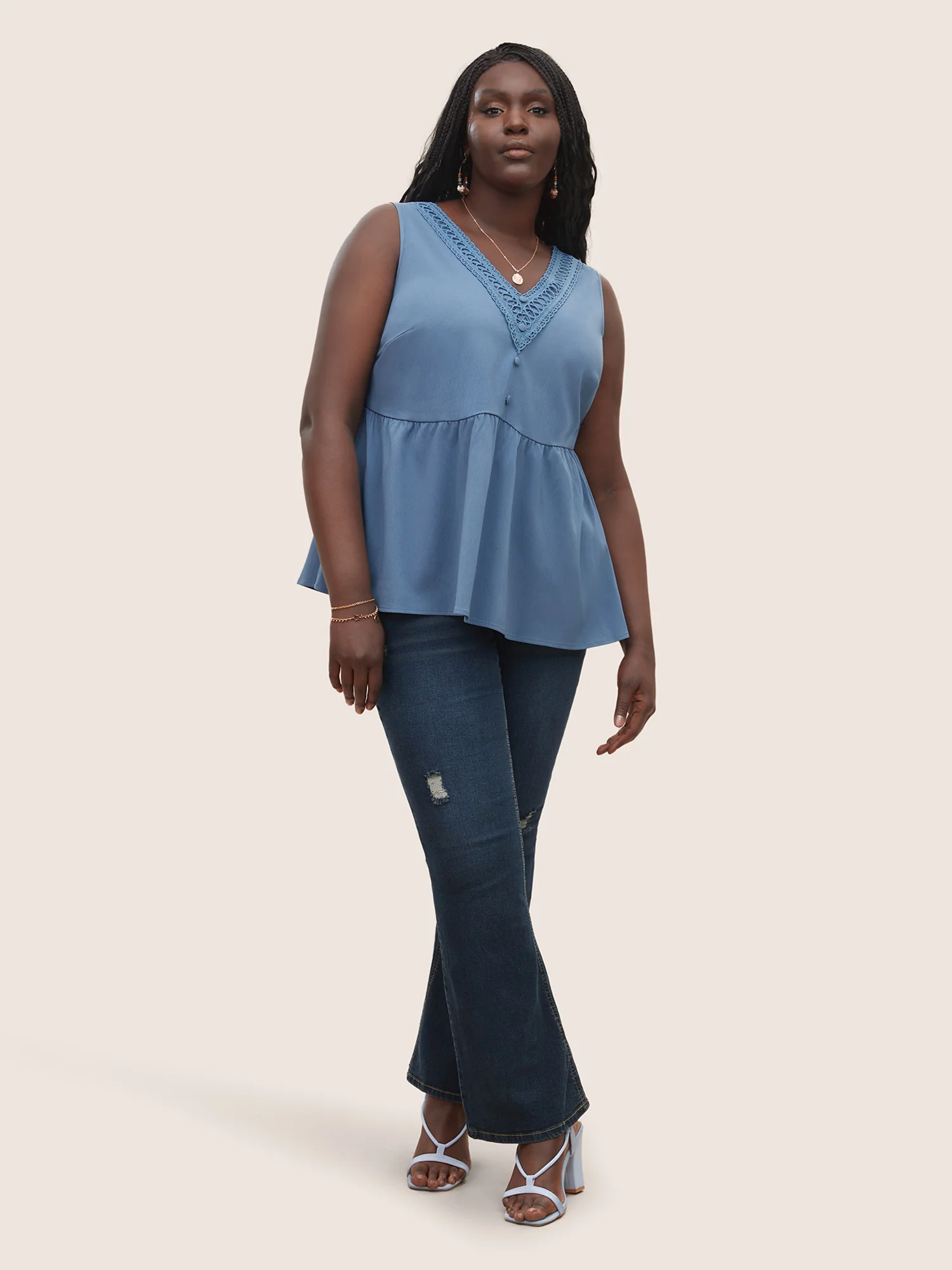 Solid Lace Patchwork Gathered Tank Top - Image 2