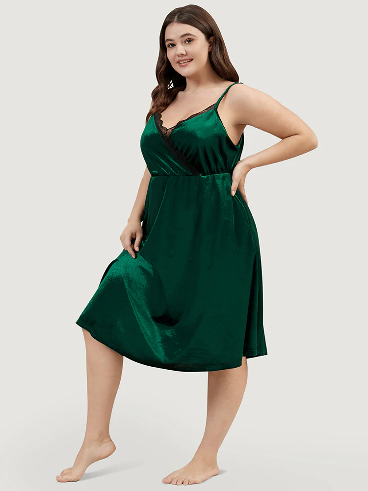 Velvet Lace Trim Pocket Spaghetti Strap Nightgown - Image 4