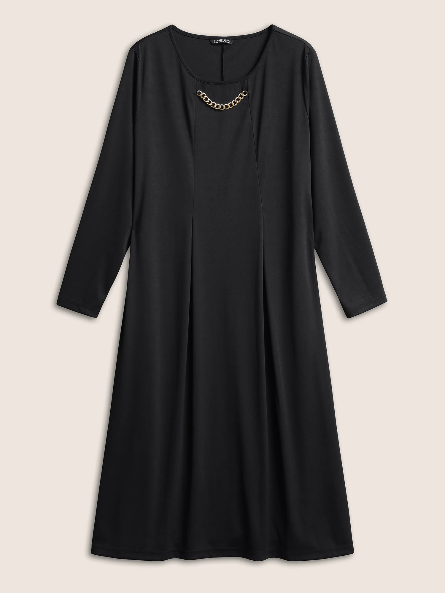 Solid Metal Chain Detail Pocket Plicated Dress - Image 6