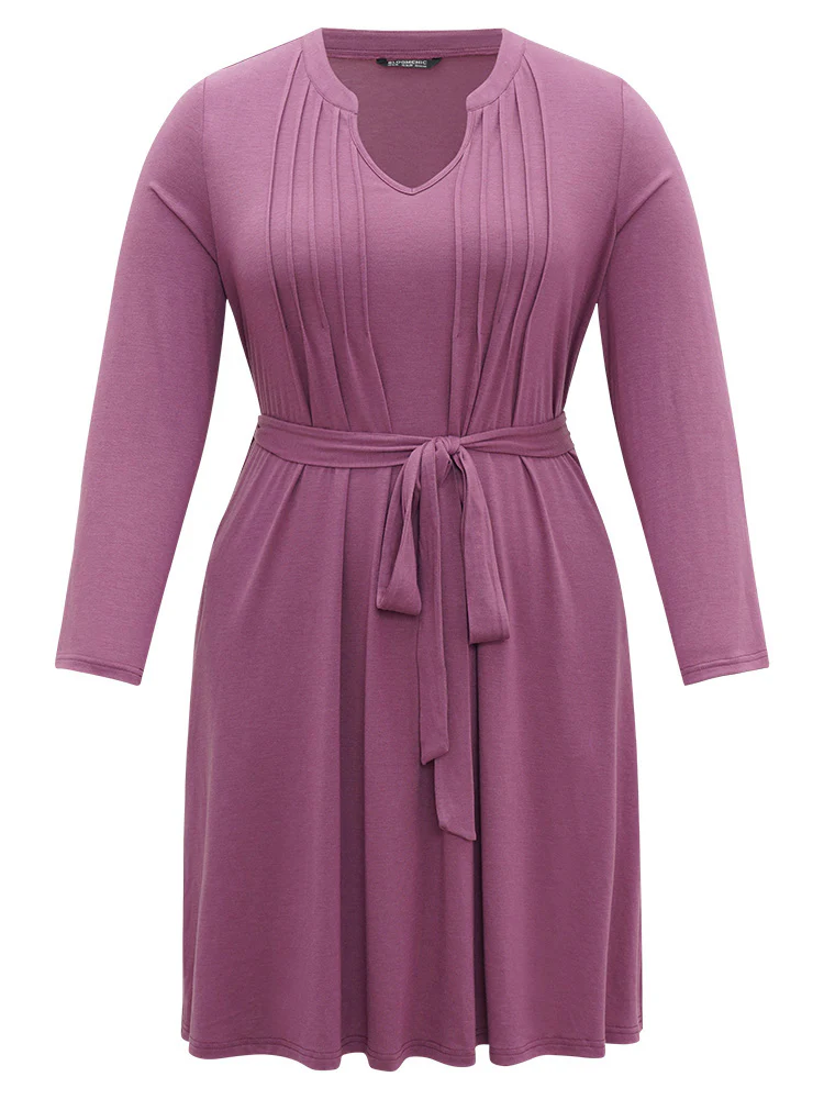 Solid Notched Pocket Pleated Belted Dress - Image 7