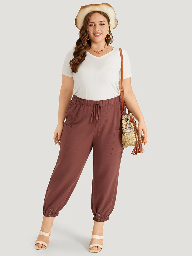 Solid Patched Pocket Bowknot Button Detail Pants - Image 4