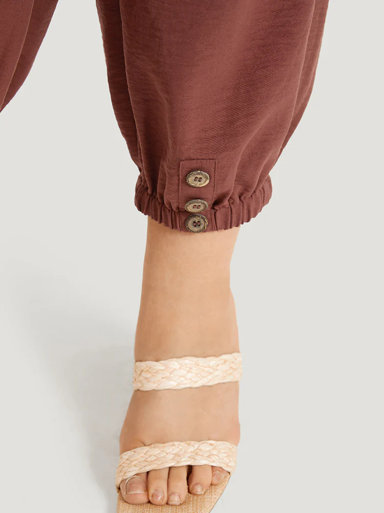 Solid Patched Pocket Bowknot Button Detail Pants - Image 8