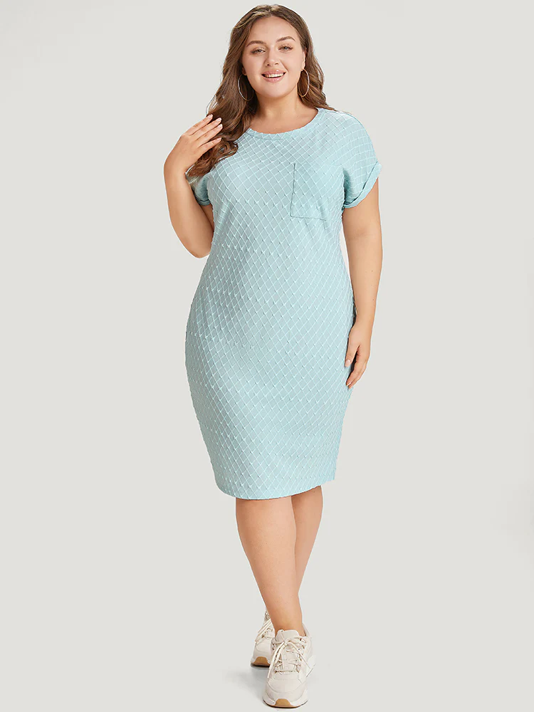 Solid Patched Pocket Cuffed Sleeve Plisse Dress - Image 2