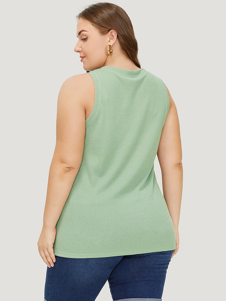 Solid Patched Pocket Waffle Knit Tank Top - Image 4