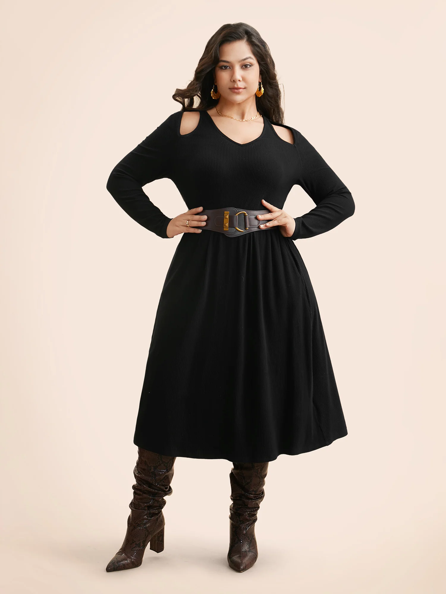 Solid Pit Strip Cut Out Dress - Image 3