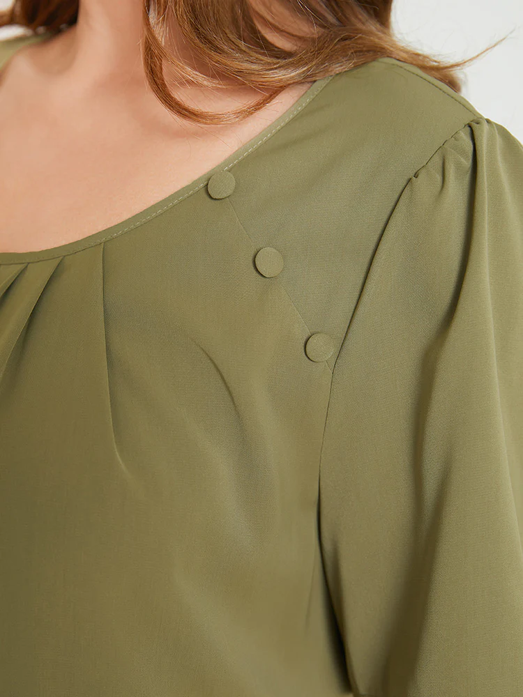 Solid Pleated Button Detail Blouse - Image 9