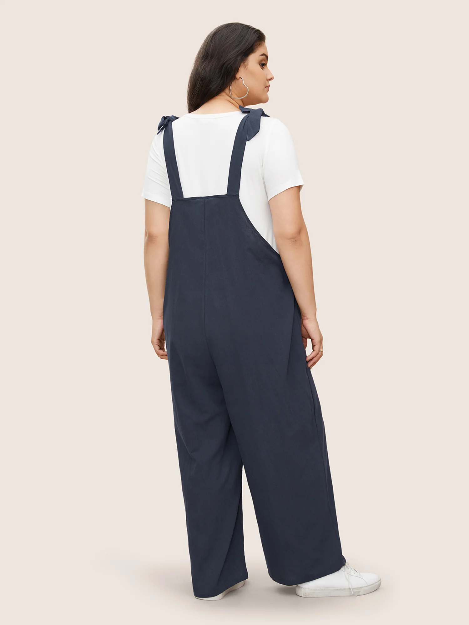 Solid Pleated Detail Pocket Knotted Shoulder Overall Jumpsuit - Image 4