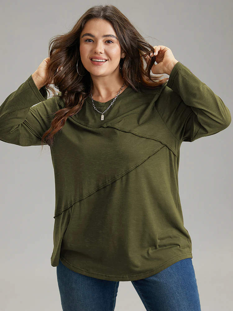 Solid Pleated Round Neck T-shirt - Image 3