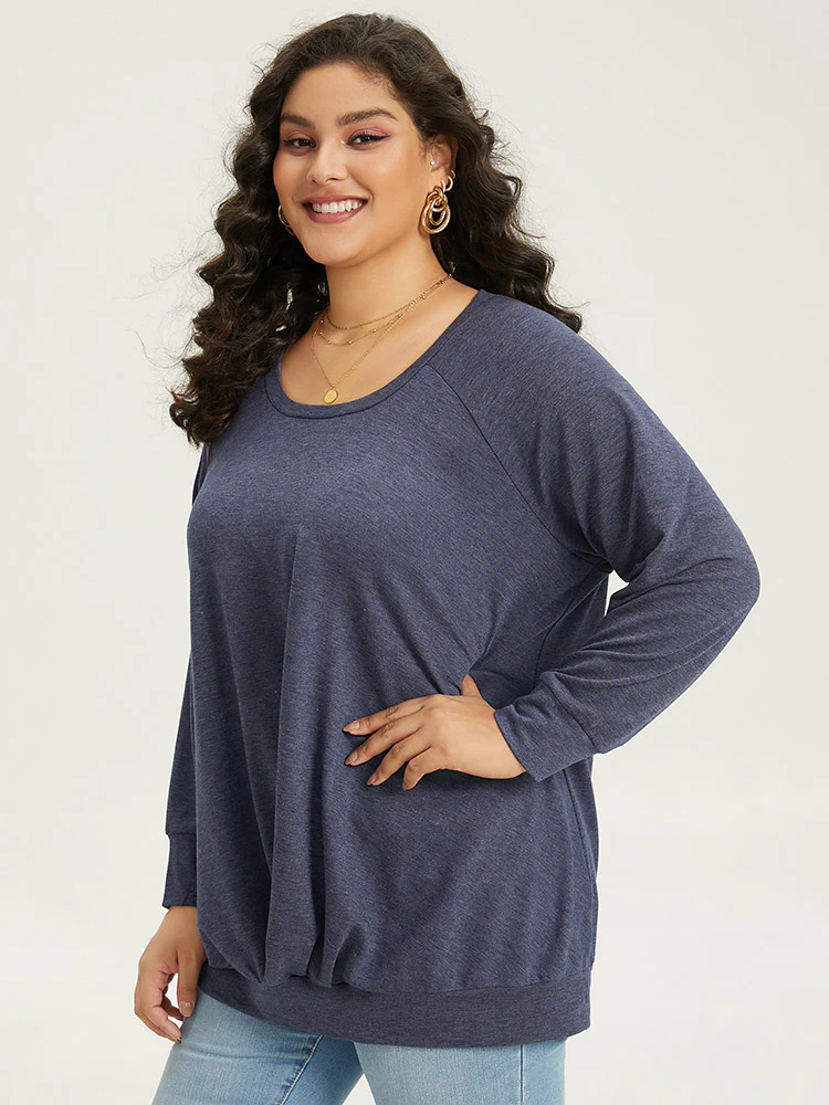 Solid Plicated Detail Raglan Sleeve Sweatshirt - Image 3