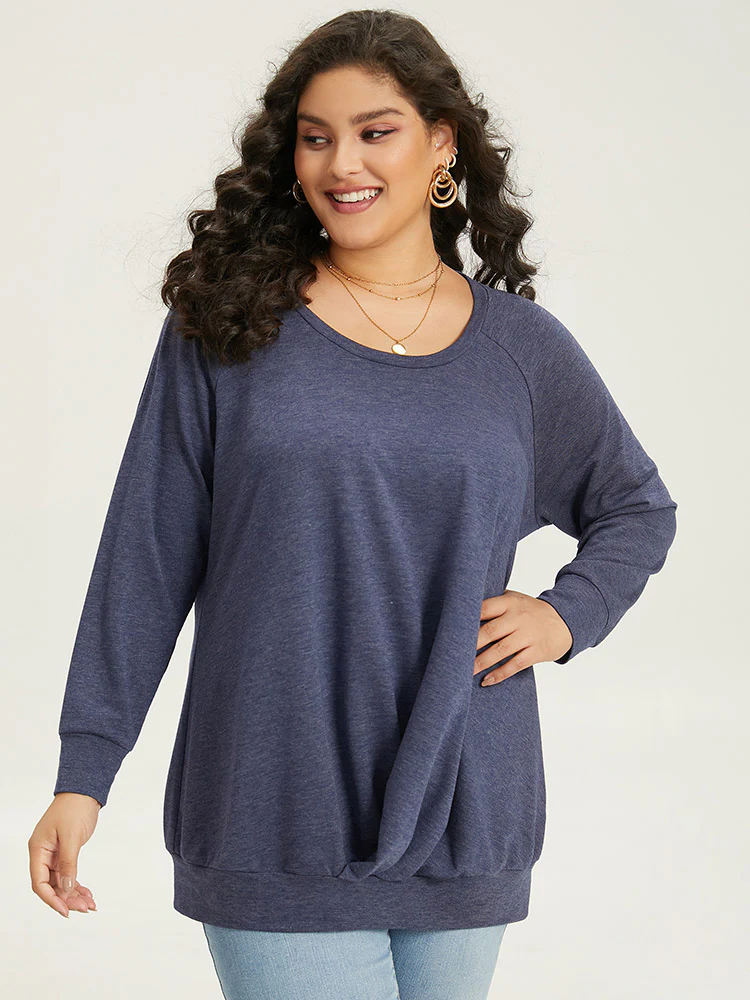 Solid Plicated Detail Raglan Sleeve Sweatshirt - Image 4