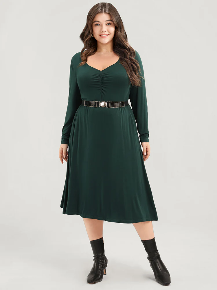 Solid Pocket Gathered V Neck Midi Dress Without Belt - Image 5