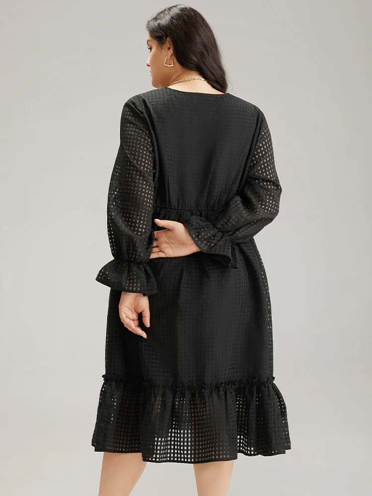 Solid Pocket Mesh Frill Trim Dress - Image 4