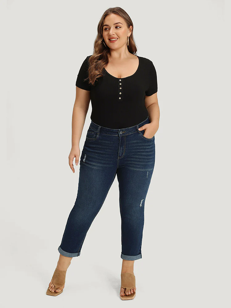 Solid Ripped Pocket Roll Hem Jeans - Image 2