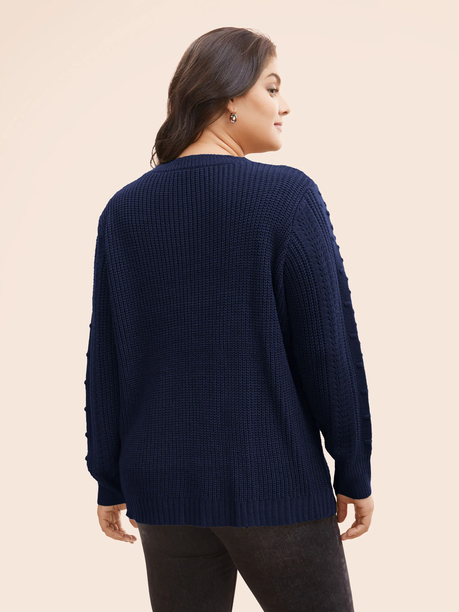 Solid Round Neck Cable Knit Pullover - Image 10