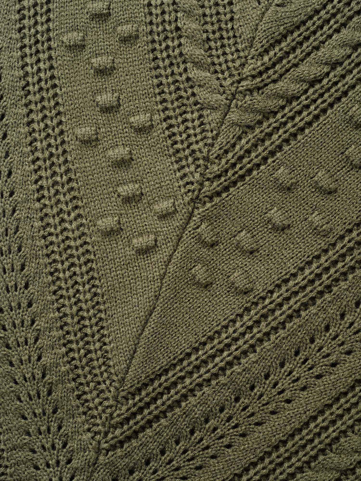 Solid Round Neck Cable Knit Pullover - Image 6