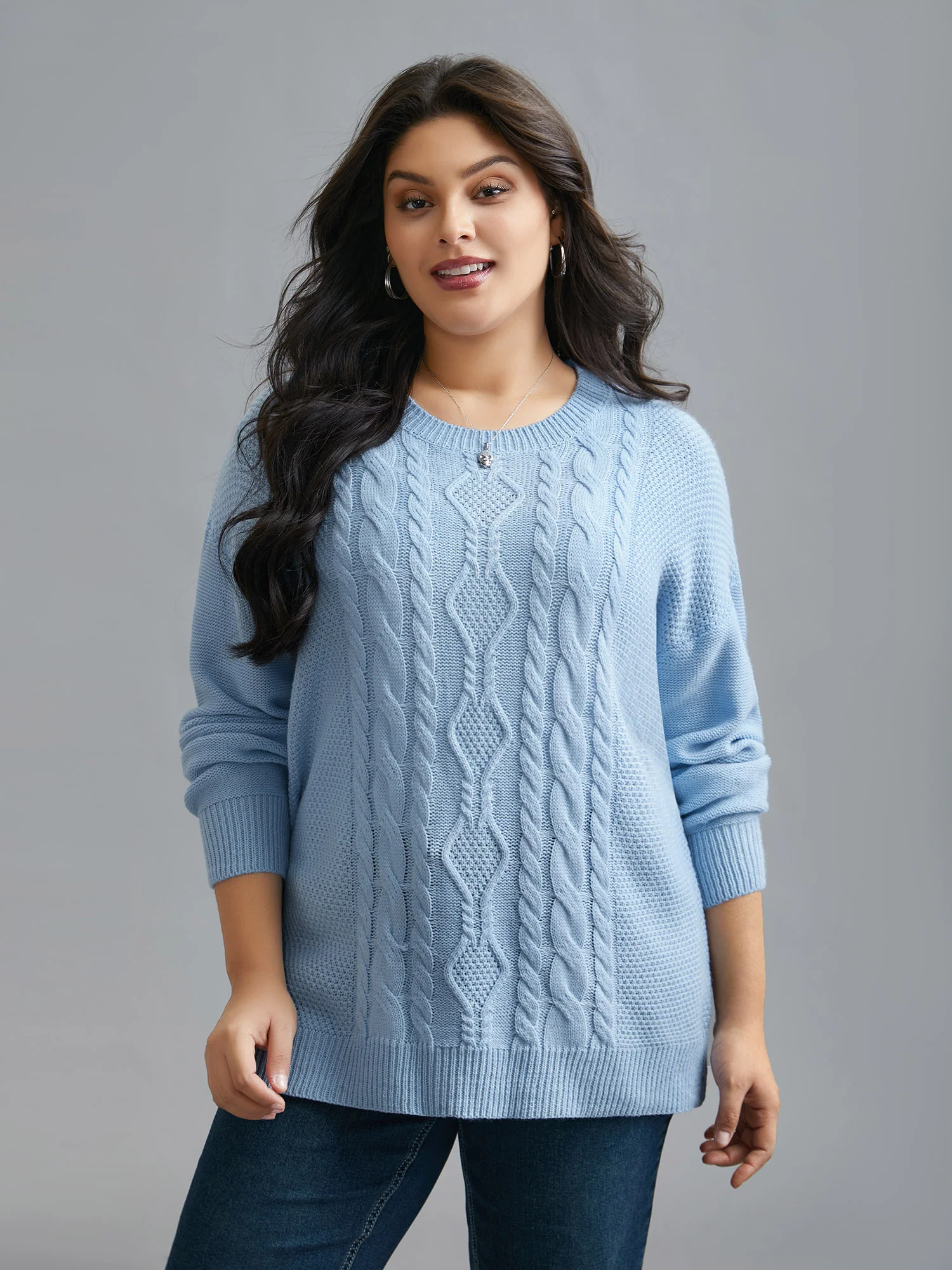 Solid Round Neck Plisse Cable Knit Pullover - Image 4