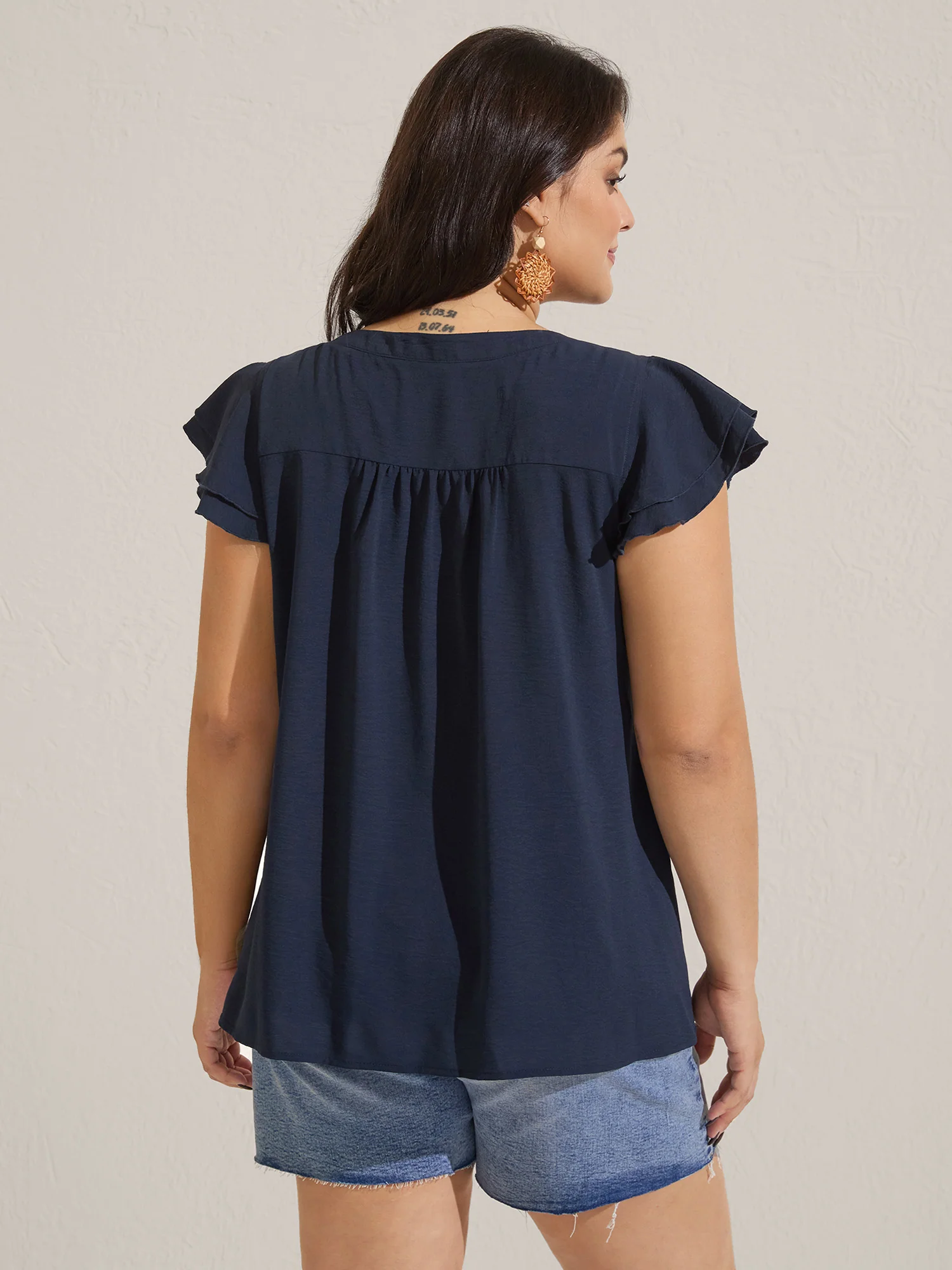 Solid Ruffle Trim Toothpick Pleat Blouse - Image 4