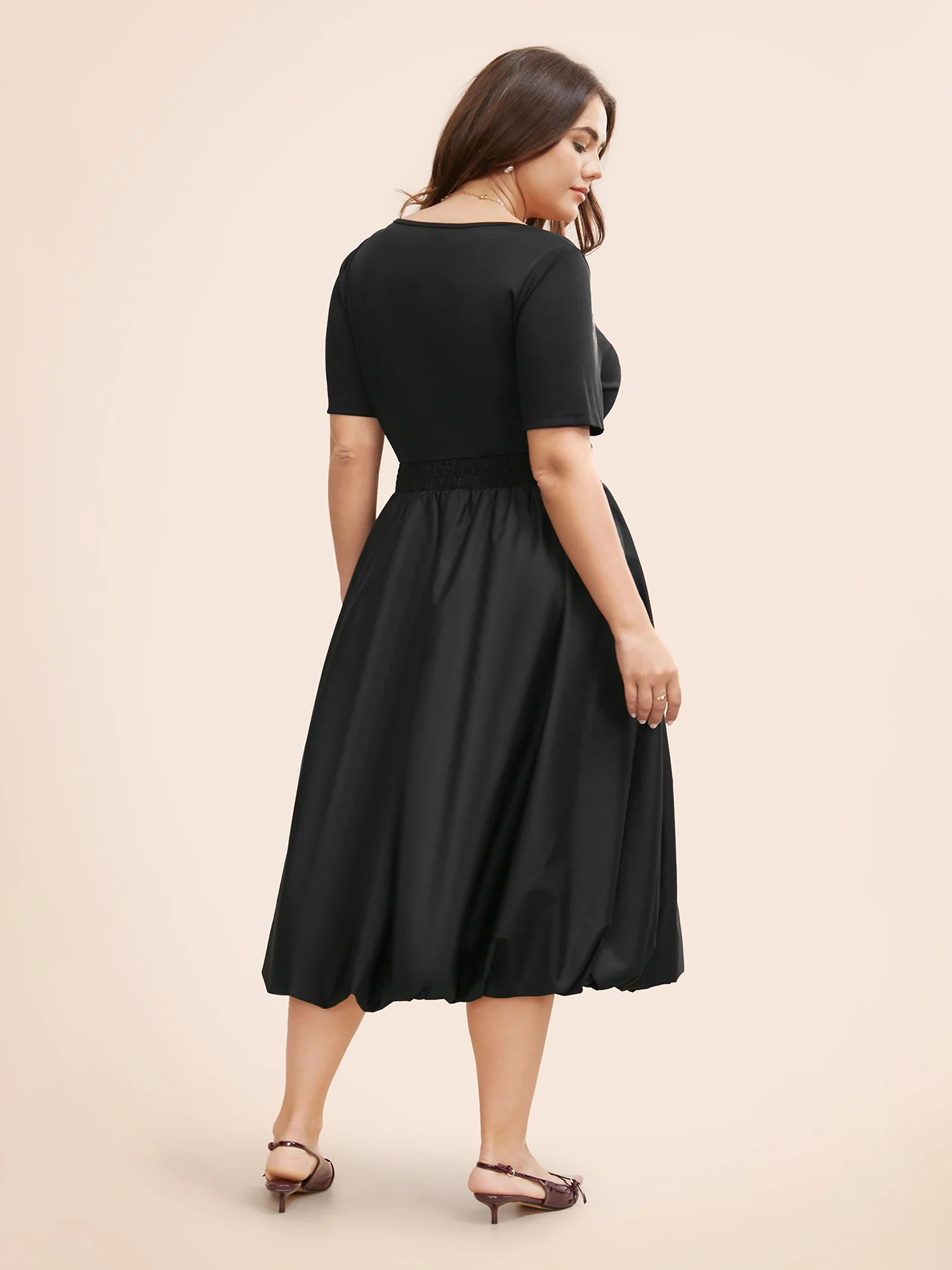 Solid Shirred Bubble Hem Midi Dress - Image 3