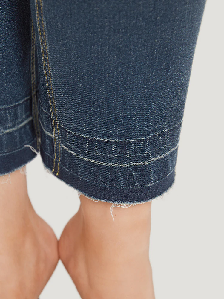 Solid Straight Cutoff Pocket Dark Wash Jeans - Image 9