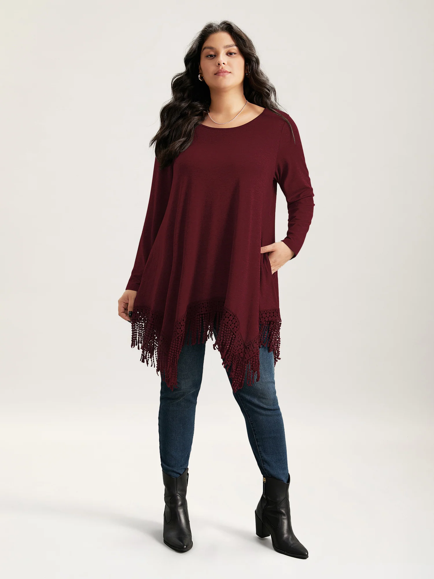 Solid Tassels Trim Pocket Asymmetrical Hem T-shirt - Image 2