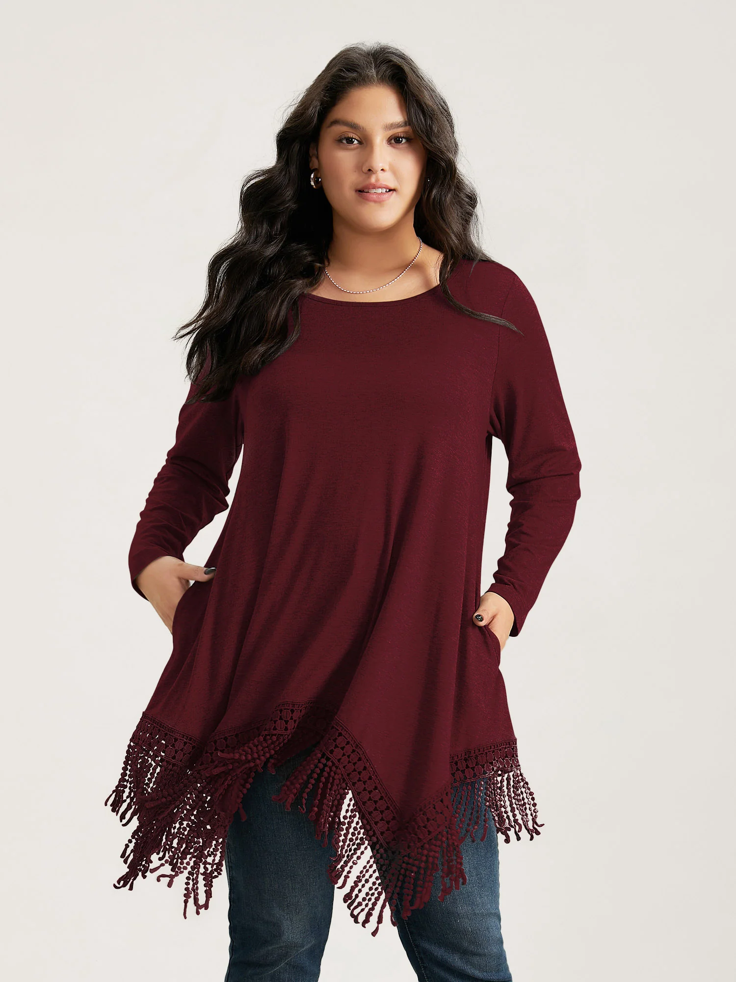 Solid Tassels Trim Pocket Asymmetrical Hem T-shirt - Image 3