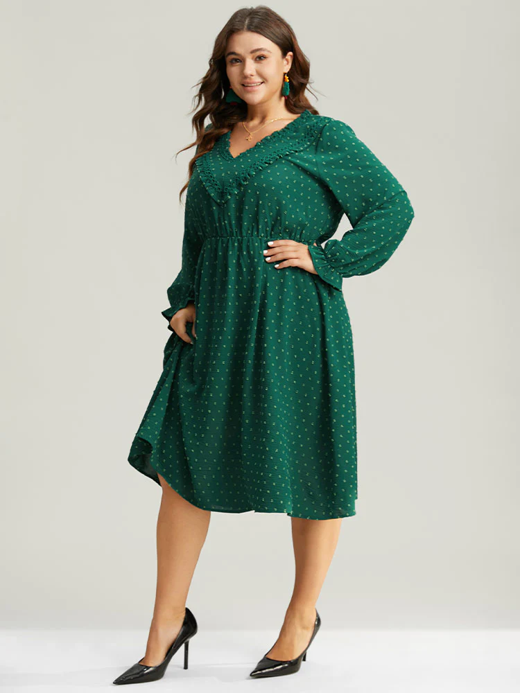Solid Textured V Neck Lantern Sleeve Frill Trim Dress - Image 4