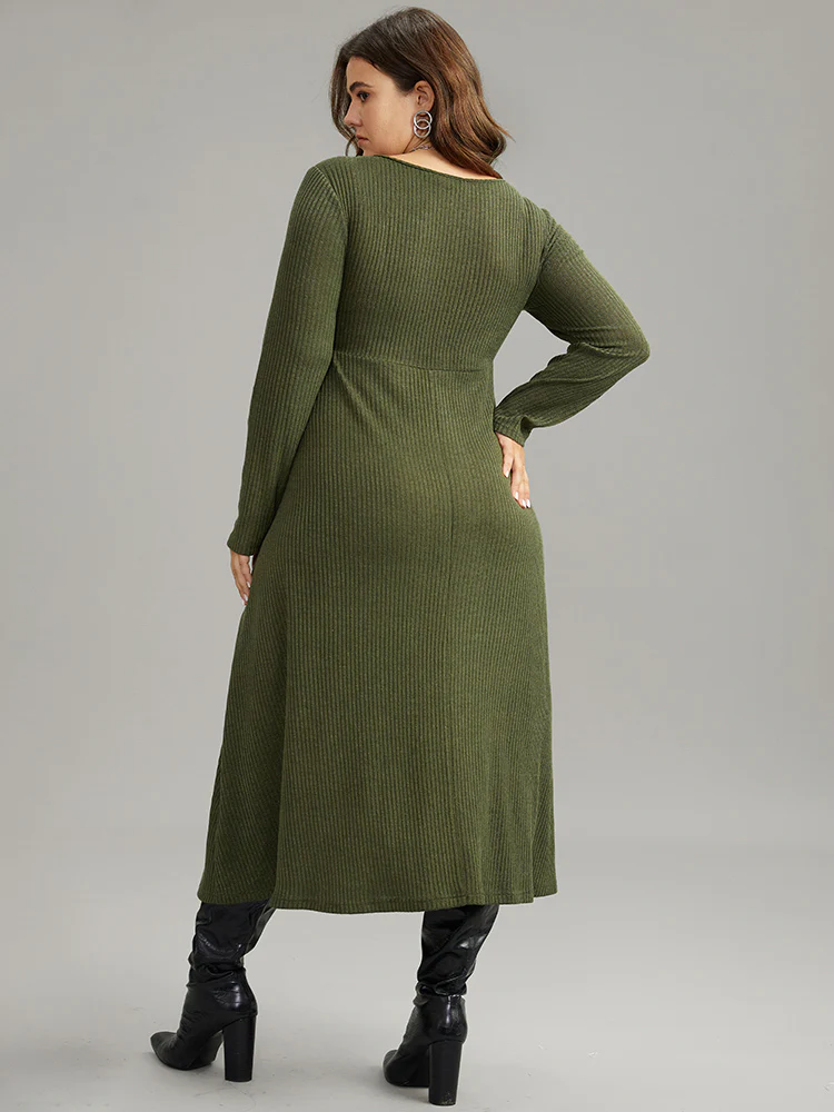 Solid Textured V Neck Pocket Dress - Image 2