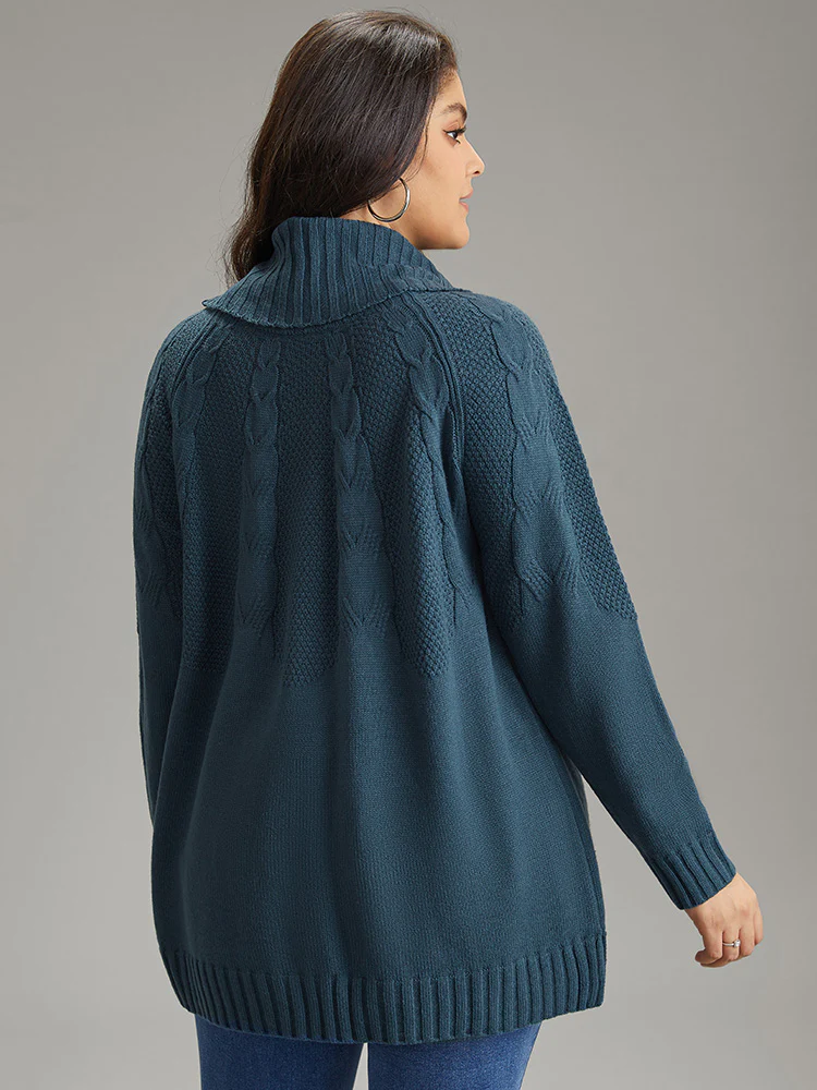 Solid Turtle Neck Cable Knit Pullover - Image 2