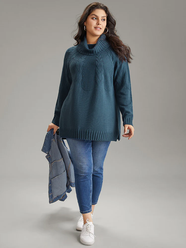 Solid Turtle Neck Cable Knit Pullover - Image 4