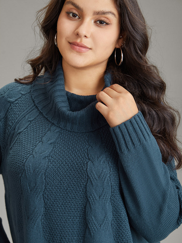 Solid Turtle Neck Cable Knit Pullover - Image 5