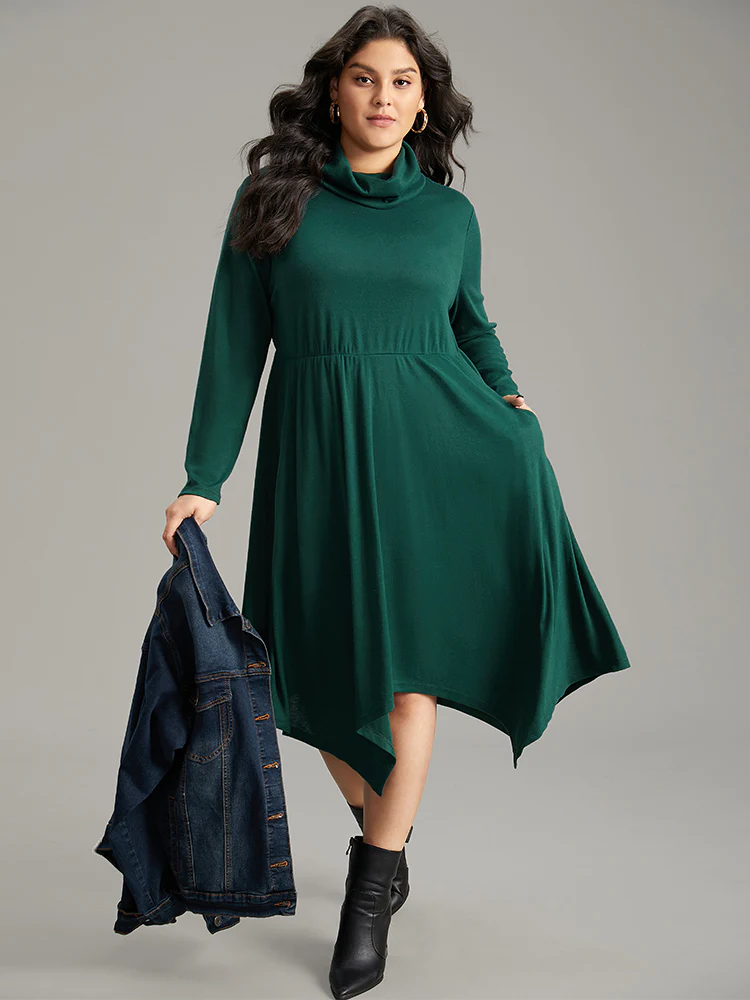 Solid Turtleneck Hanky Hem Pocket Dress - Image 2