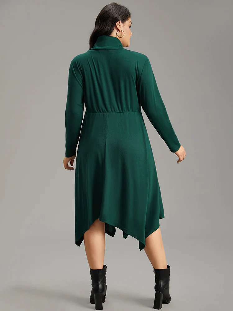 Solid Turtleneck Hanky Hem Pocket Dress - Image 3