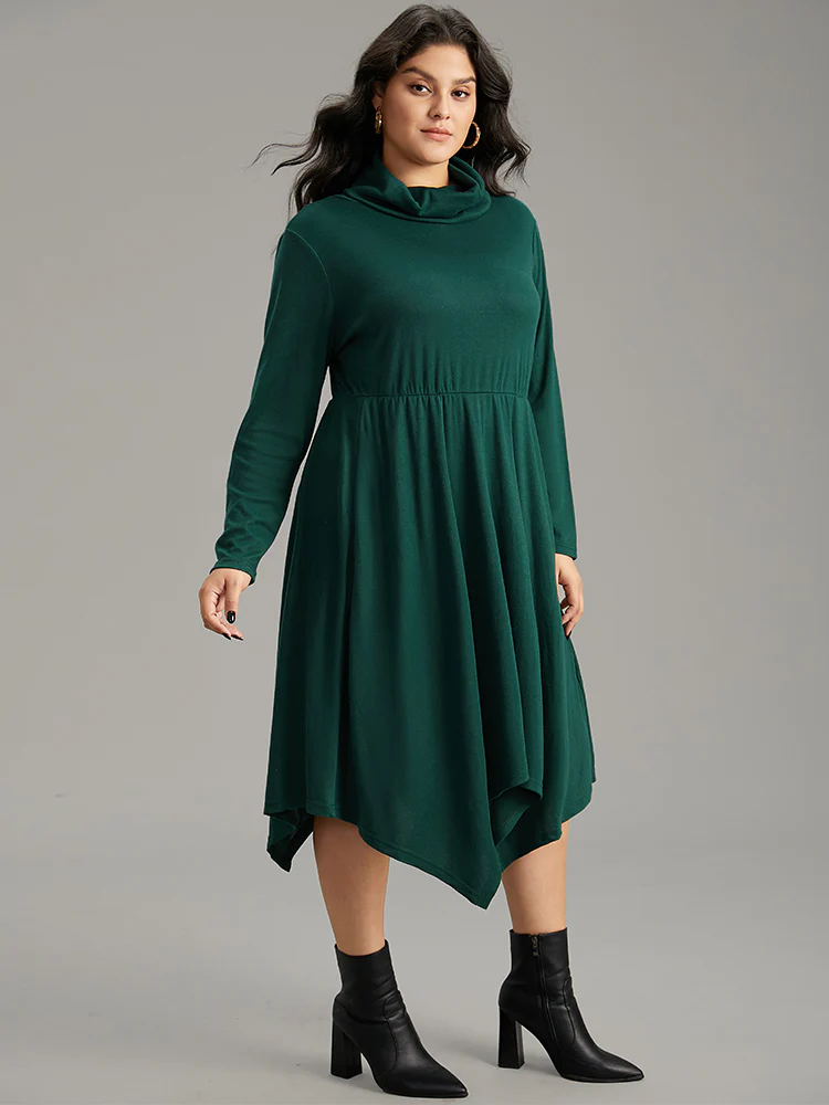Solid Turtleneck Hanky Hem Pocket Dress - Image 4