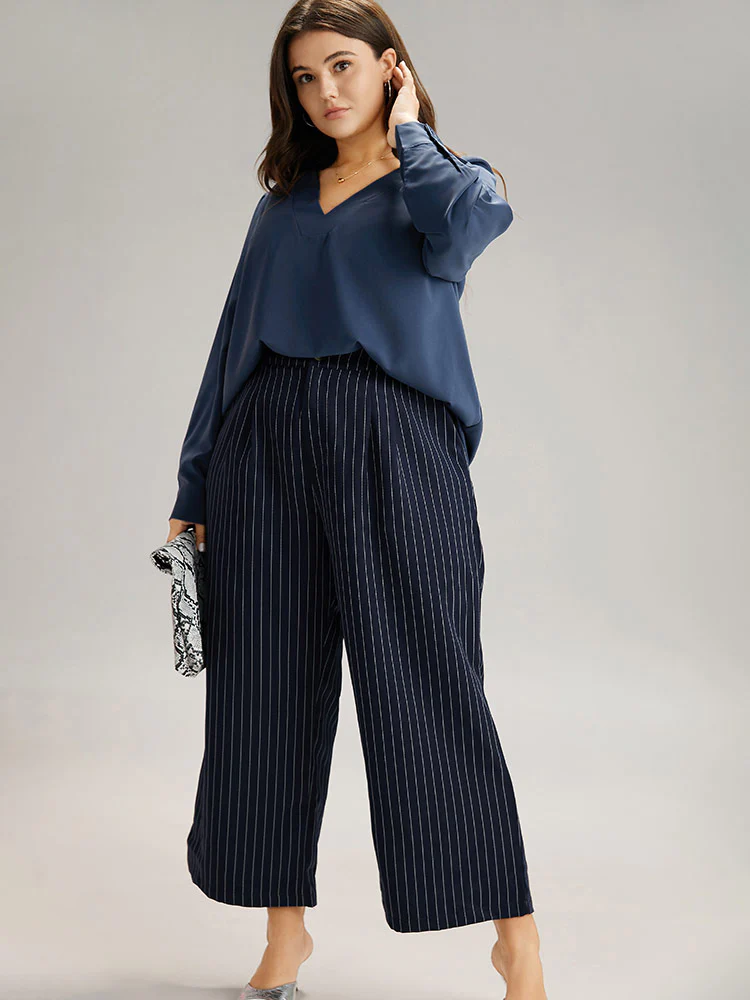 Solid V Neck Button Up Pleated Blouse - Image 5