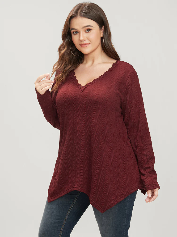 Solid V Neck Lace Trim Asymmetrical Hem Long Tee - Image 4