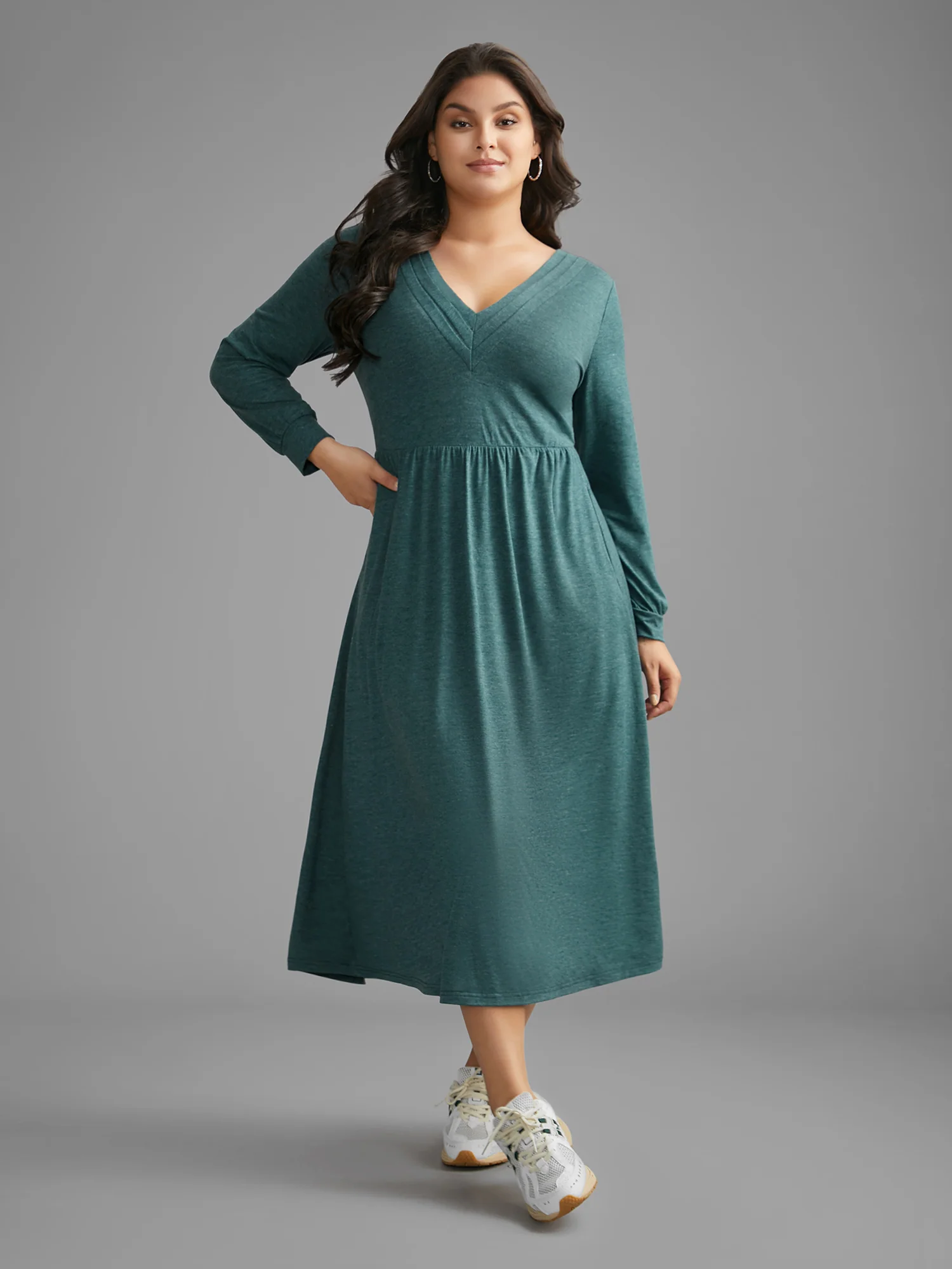 Solid V Neck Pleated Knit Dress - Image 3