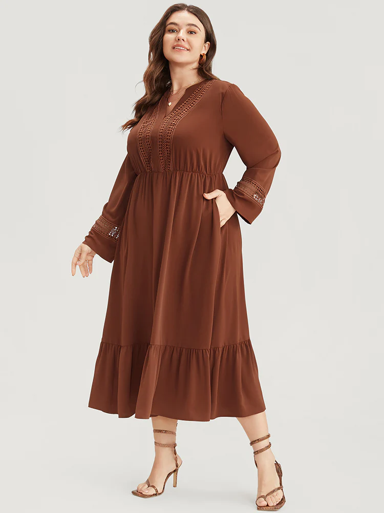Solid V Neck Pocket Contrast Lace Ruffle Hem Dress - Image 2