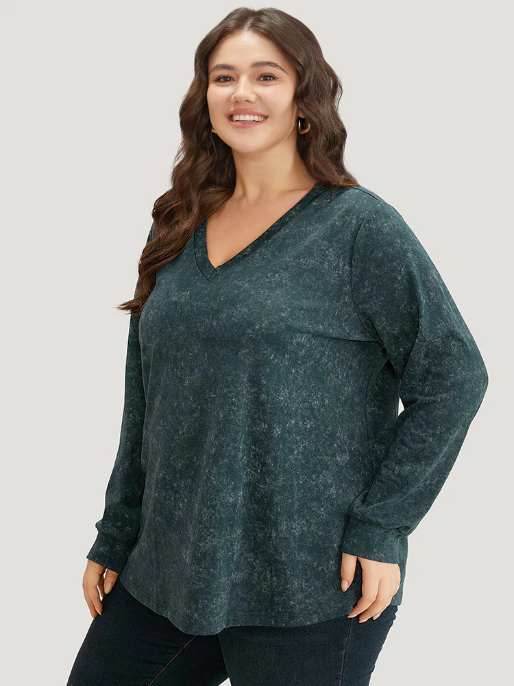 Solid Vintage V Neck Sweatshirt - Image 5